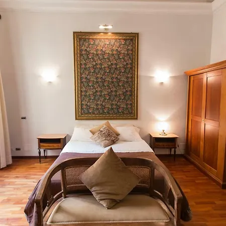 Monia Coliseum Apartament *