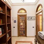 Monia Coliseum Apartamento Roma