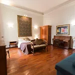 Apartamento Monia Coliseum *